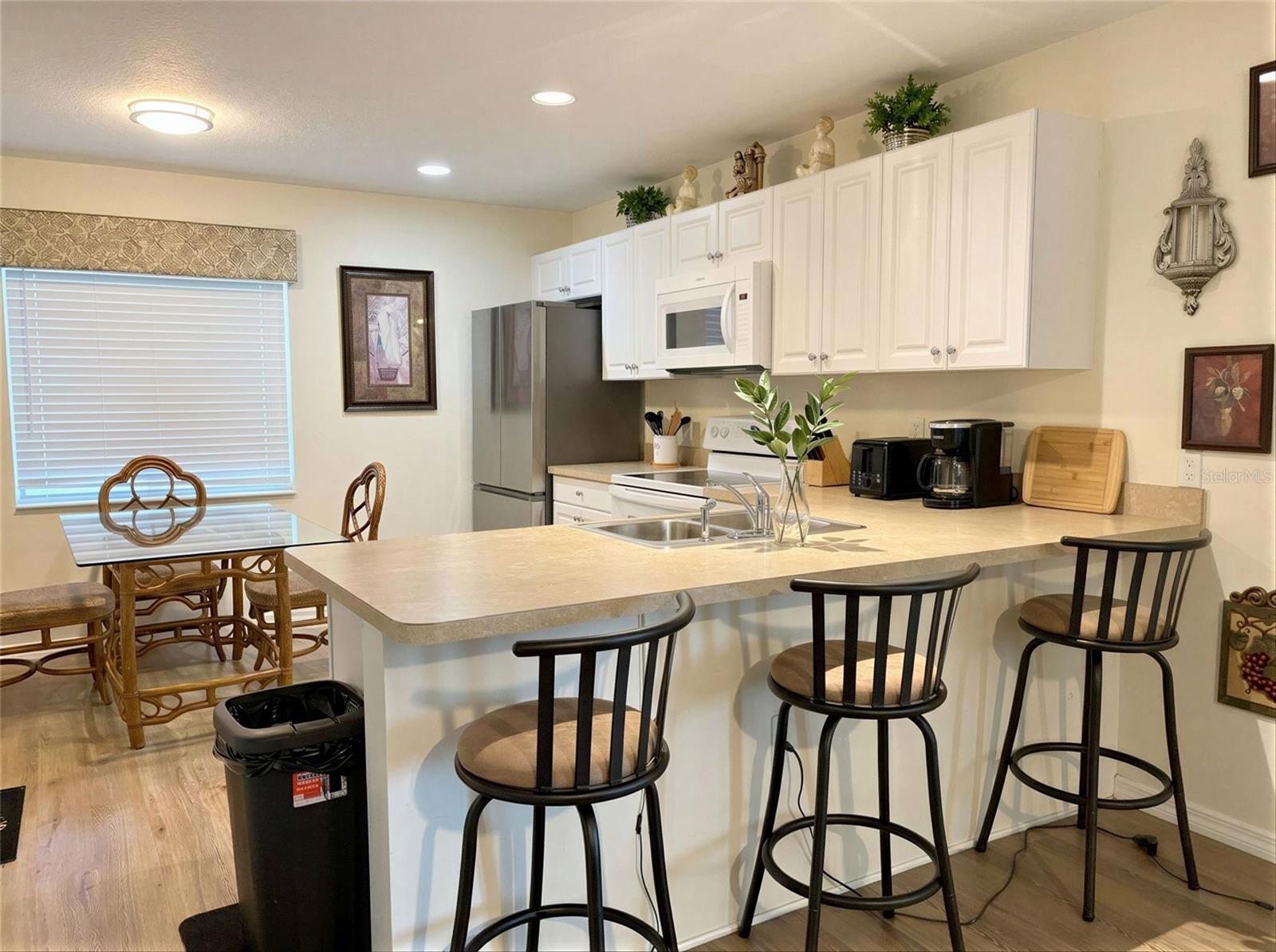 CORTEZ GARDENS FIRST SEC - Residential Income