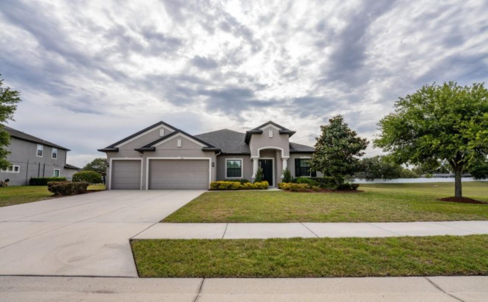 VILLAGES AT AVALON PH 1 - Residential Lease