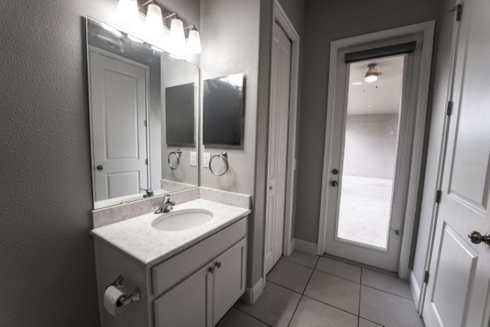 VILLAGES AT AVALON PH 1 - Residential Lease
