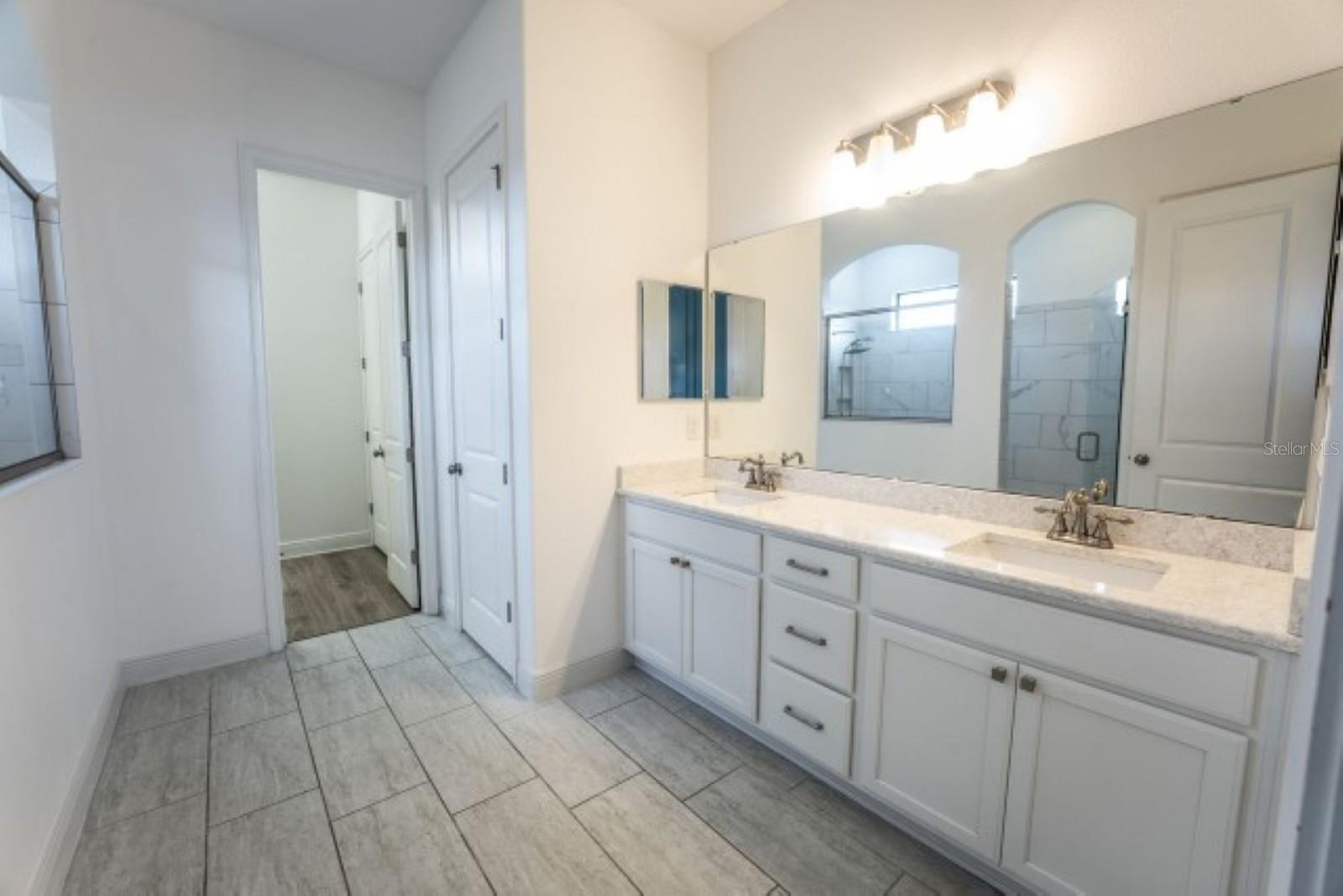 VILLAGES AT AVALON PH 1 - Residential Lease