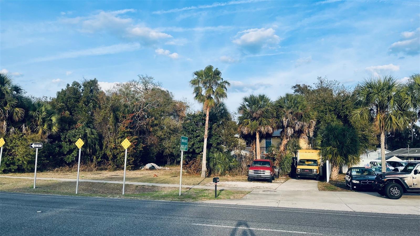 THIS SUBJECT CONTAINS A TWO STORY DWELLING WITH A GARAGE SPACE THAT CAN BE UTILIZED FOR COMMERCIAL OR RESIDENTIAL PURPOSES WITH PLENTY OF PARKING LOCATED AT THE FRONT OF THE LOT RUNNING ALONG US HWY 1. THE SUBJECT MAINTAINS A METAL ROOF AND IS FULLY HVAC'D UPSTAIRS IN THE ~720 SF LIVING QUARTERS. THE PROPERTY MAINTAINS GOOD SITUS OFF OF THE HIGHWAY WITH QUICK ACCESS TO THE WEST SIDE OF PORT ORANGE.
