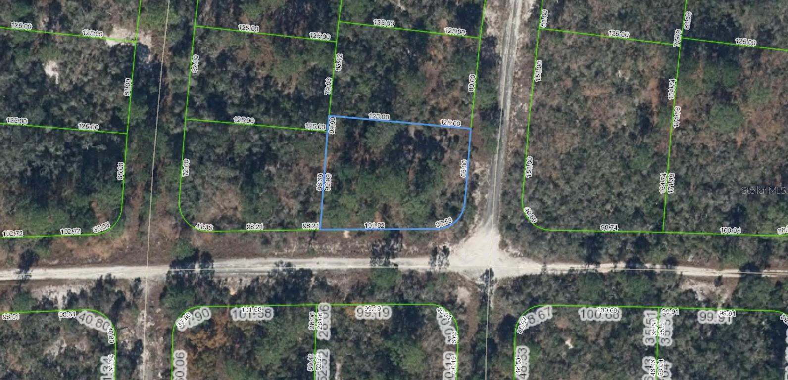 A VACANT LOT IN LAKE PLACID IN HIGHLANDS COUNTY!!!