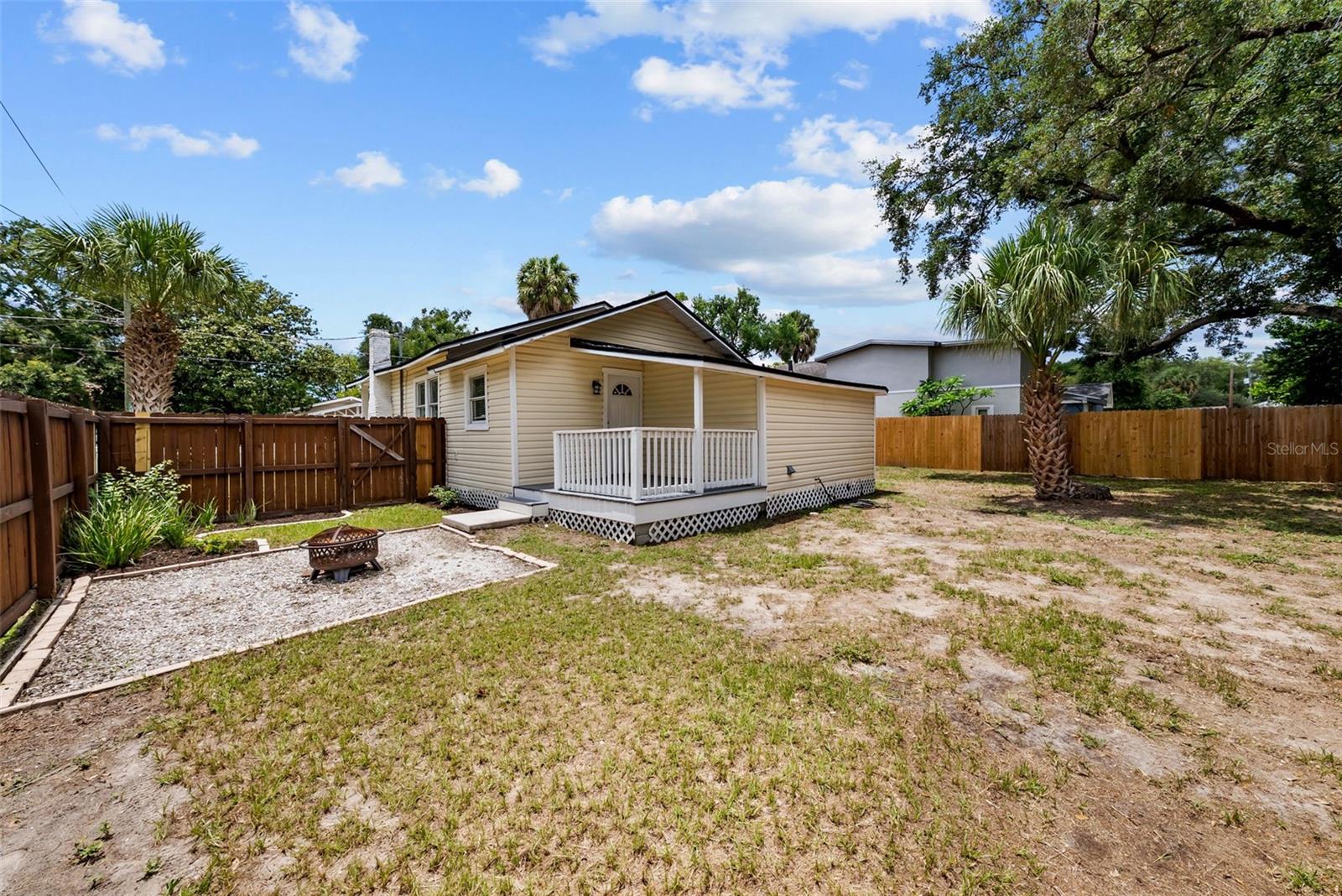 AVALON HEIGHTS - Residential