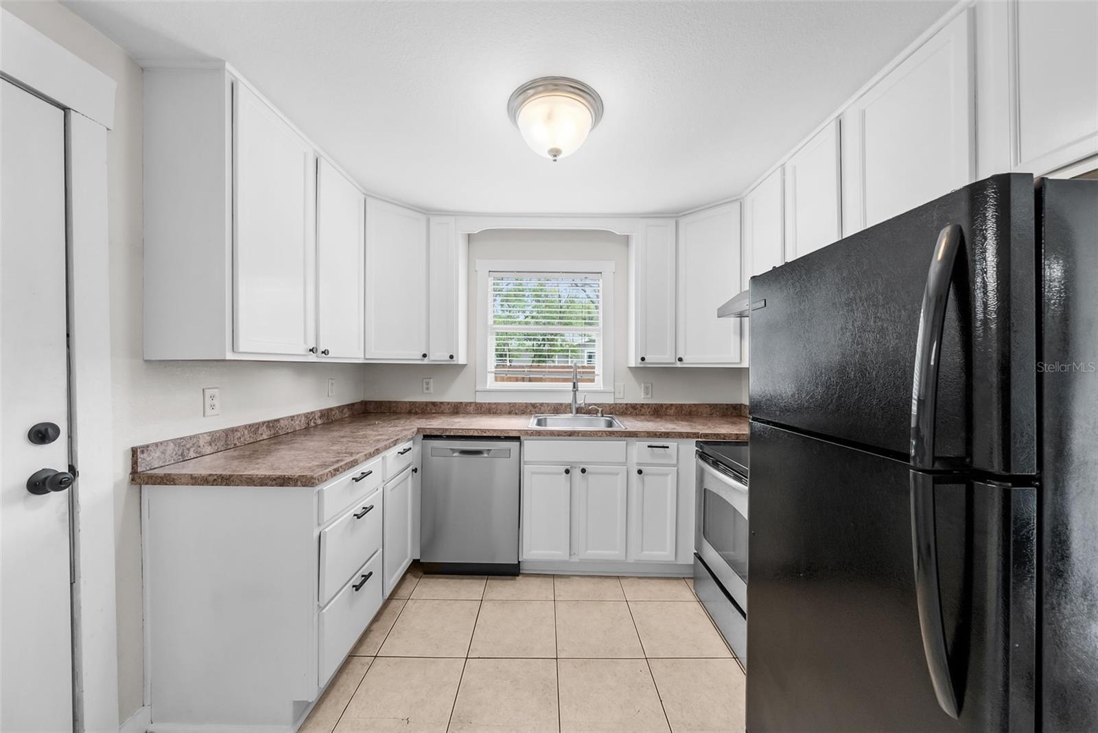AVALON HEIGHTS - Residential
