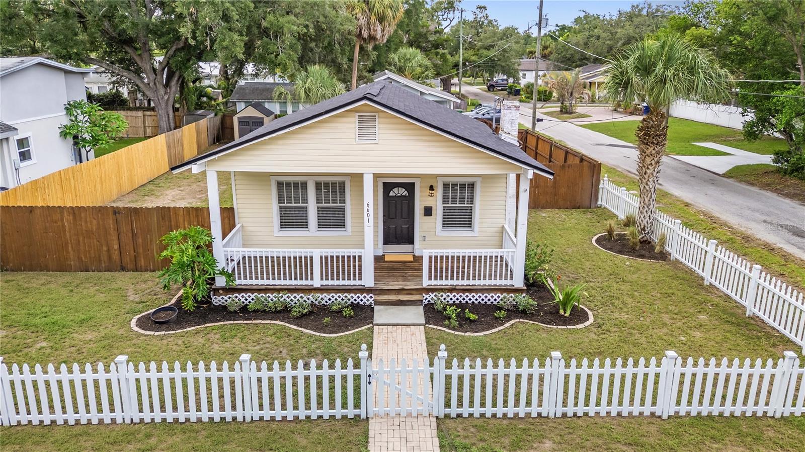 AVALON HEIGHTS - Residential