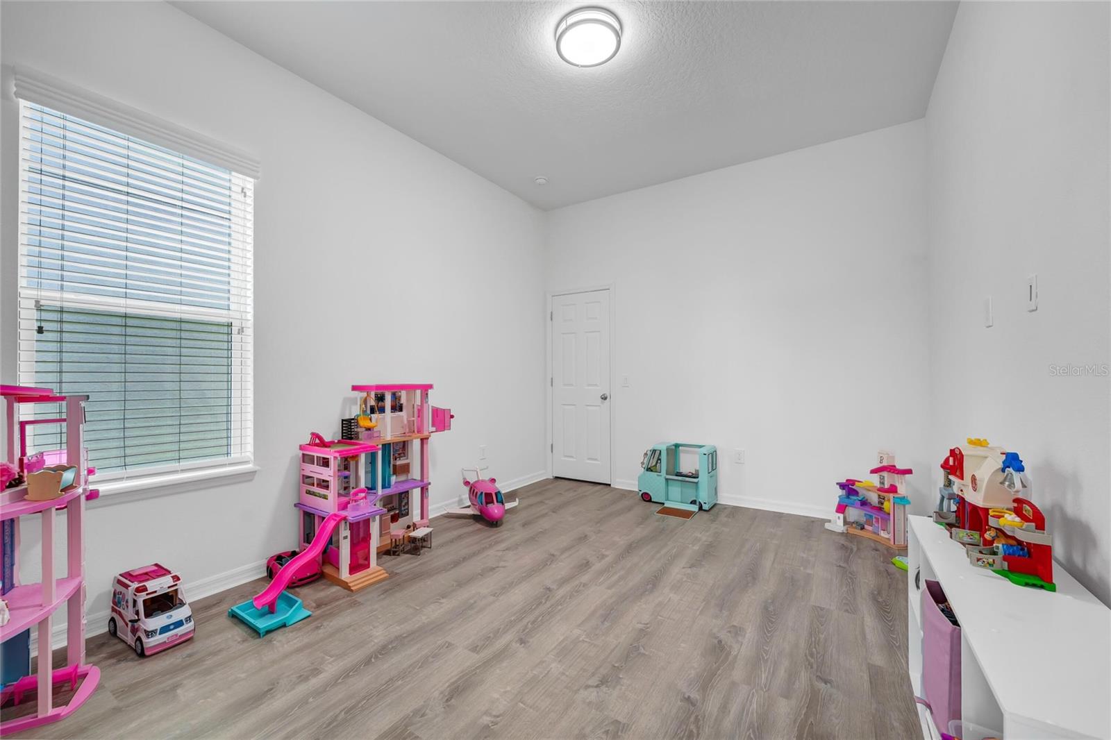WESTSIDE VILLAGE - Residential