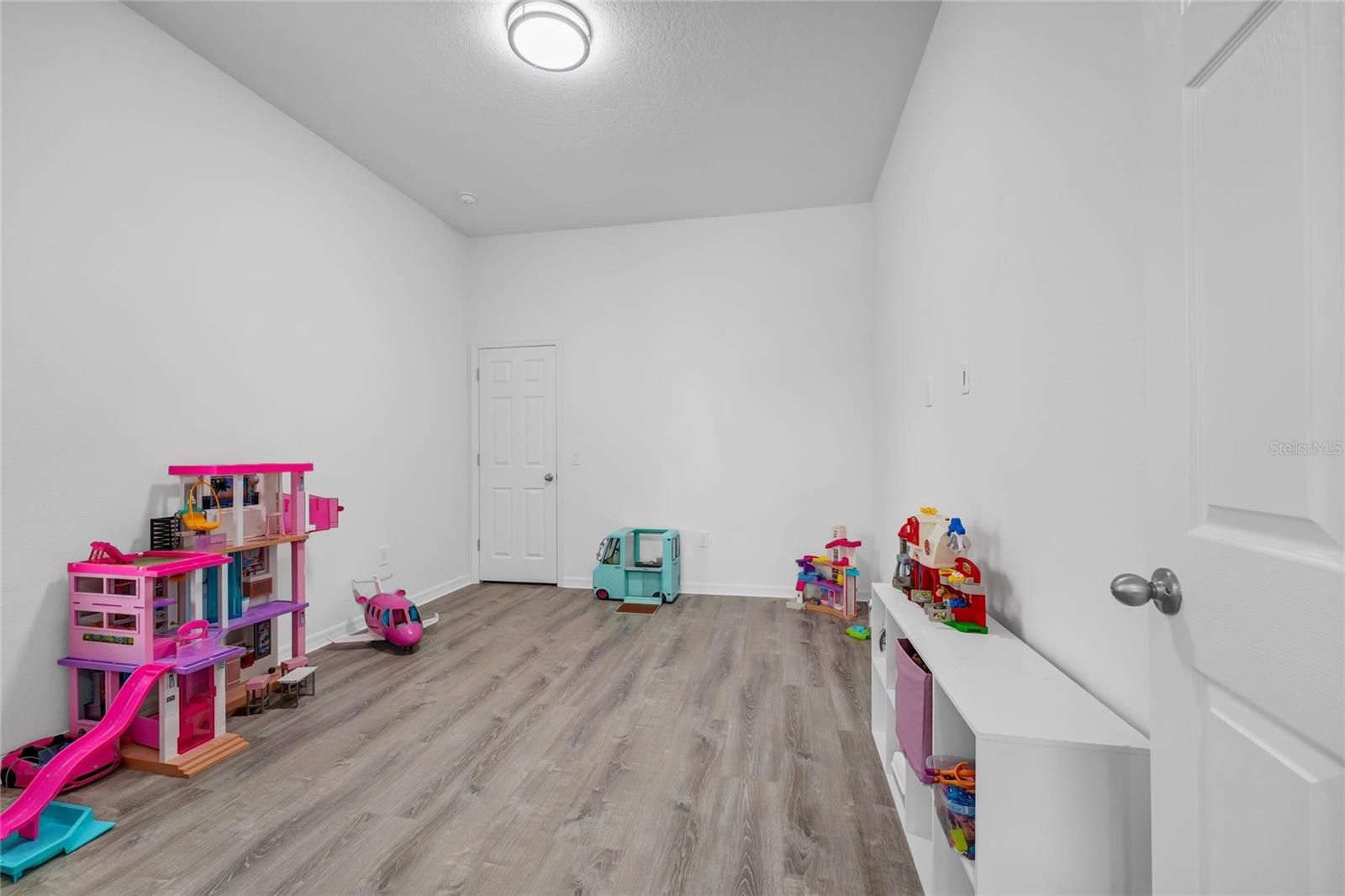 WESTSIDE VILLAGE - Residential