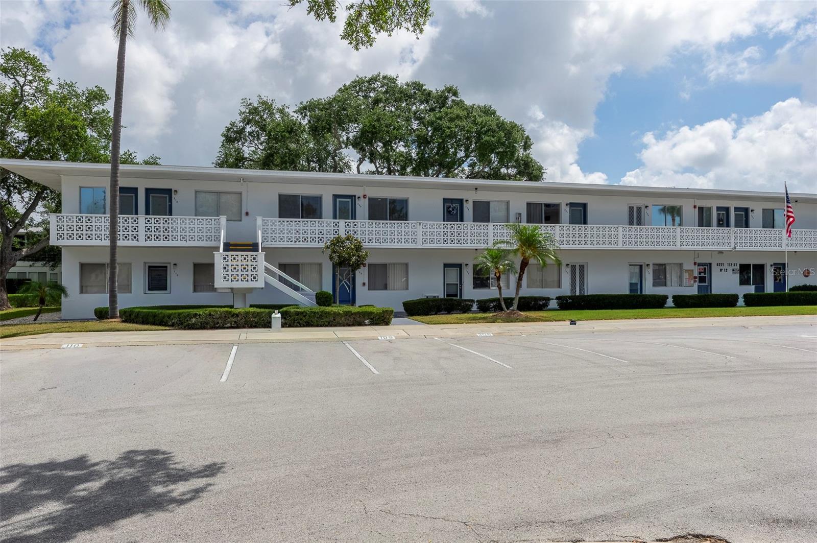 Welcome to this beautifully updated 1-bedroom, 1-bath condo located in the highly sought-after Seminole Gardens community in Seminole. Featuring a desirable deluxe floor plan, this unit offers an oversized bedroom complete with a huge walk-in closet—perfect for comfortable, organized living. The interior has been thoughtfully refreshed with a brand new kitchen showcasing modern cabinetry, updated countertops, and a full suite of sleek stainless steel LG appliances—all matching for a clean, contemporary look. Updated flooring throughout and fresh interior paint give the entire home a bright, move-in ready! Enjoy the convenience to Seminole City Center, where you’ll find a movie theater, gym, popular restaurants, and a variety of shopping options. Plus, a Publix supermarket is just a 1-minute drive away, making everyday errands effortless. Best of all, you’re just a 15-minute drive to some of the area’s beautiful Gulf beaches, perfect for enjoying the Florida lifestyle year-round!