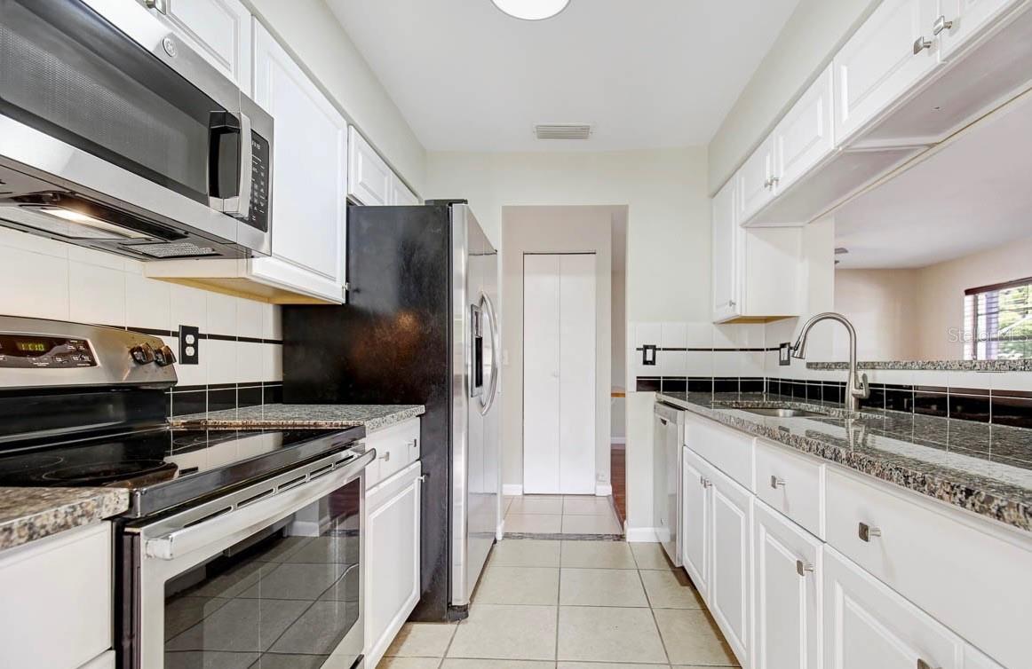 SUNSET ADD - Residential Lease