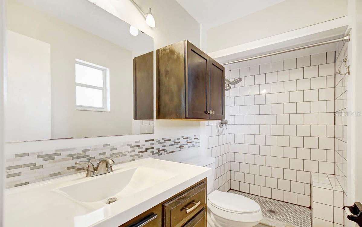 SUNSET ADD - Residential Lease
