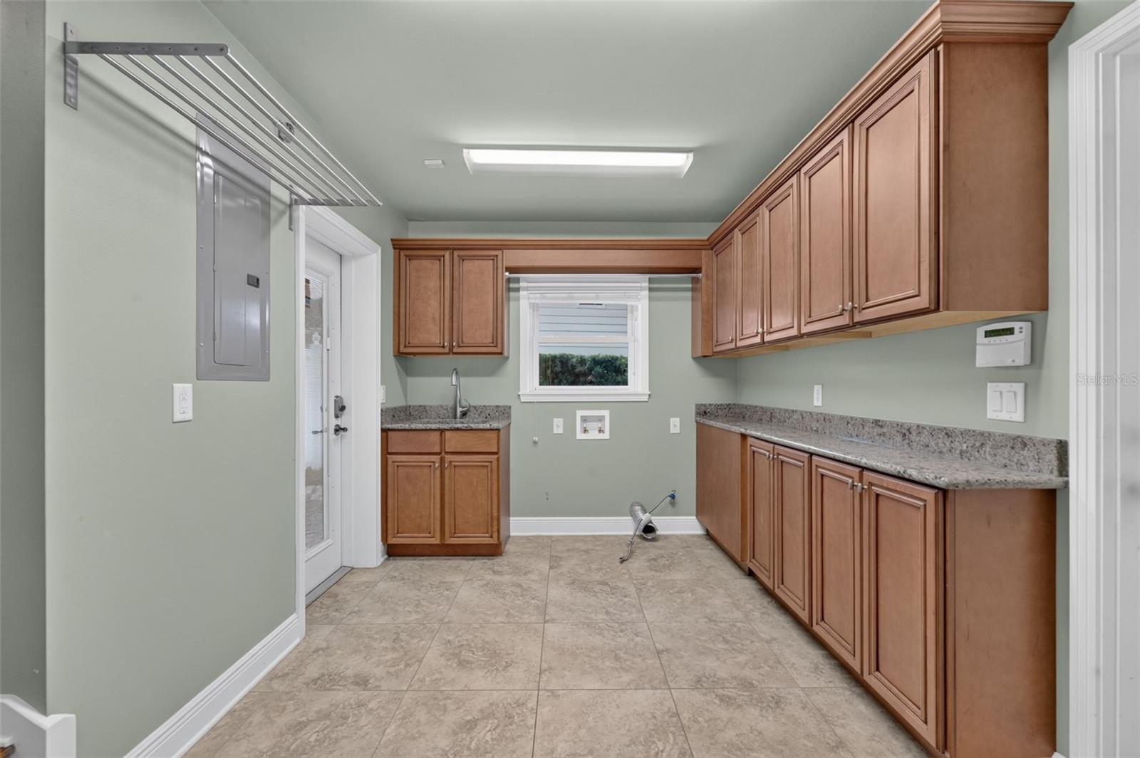 ROSE ISLE SEC 09 - Residential