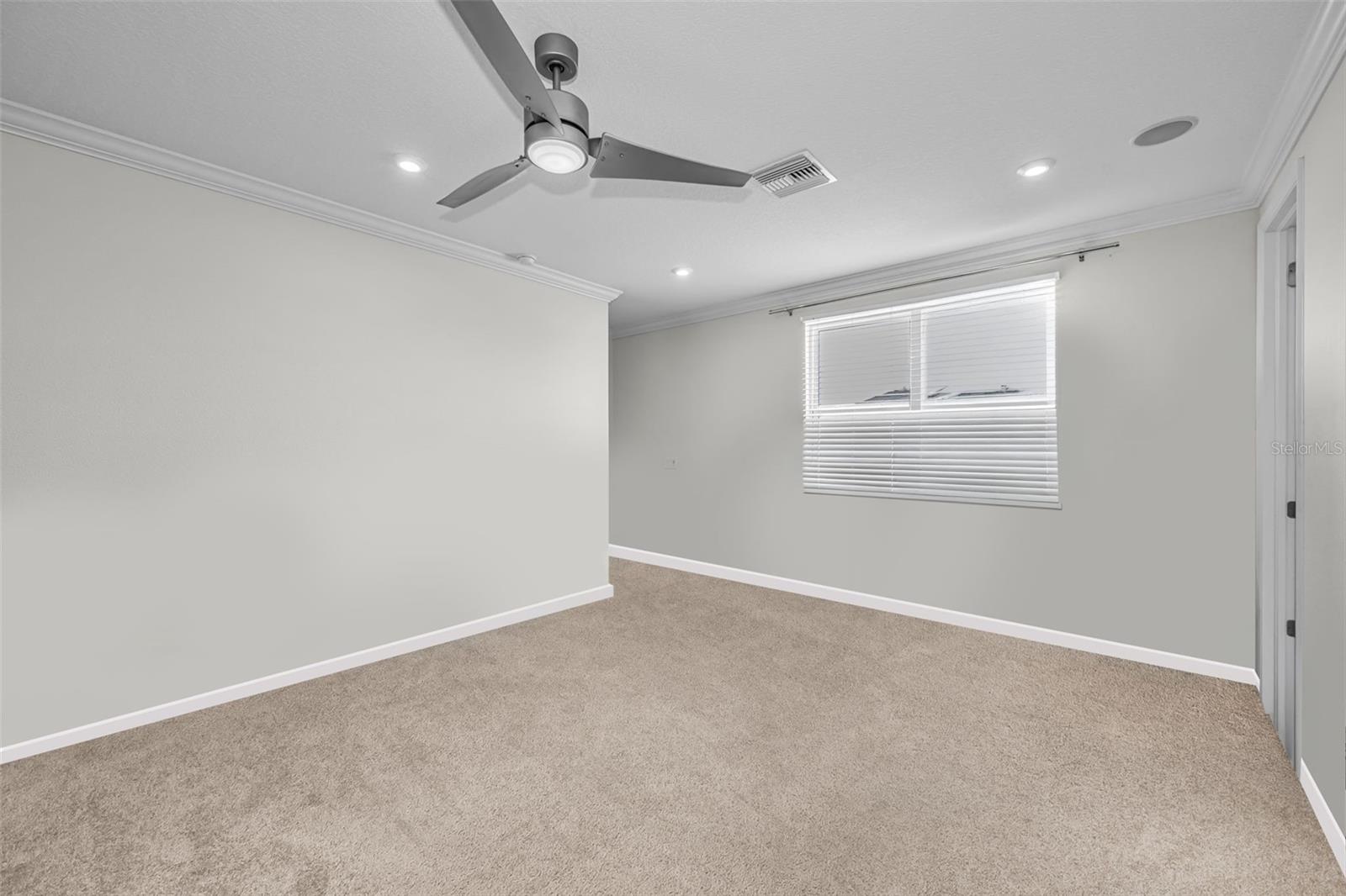 STARKEY RANCH PH 1 PCLS 8 & 9 - Residential Lease