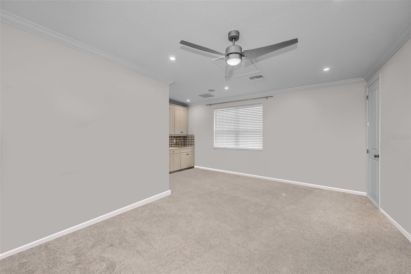 STARKEY RANCH PH 1 PCLS 8 & 9 - Residential Lease