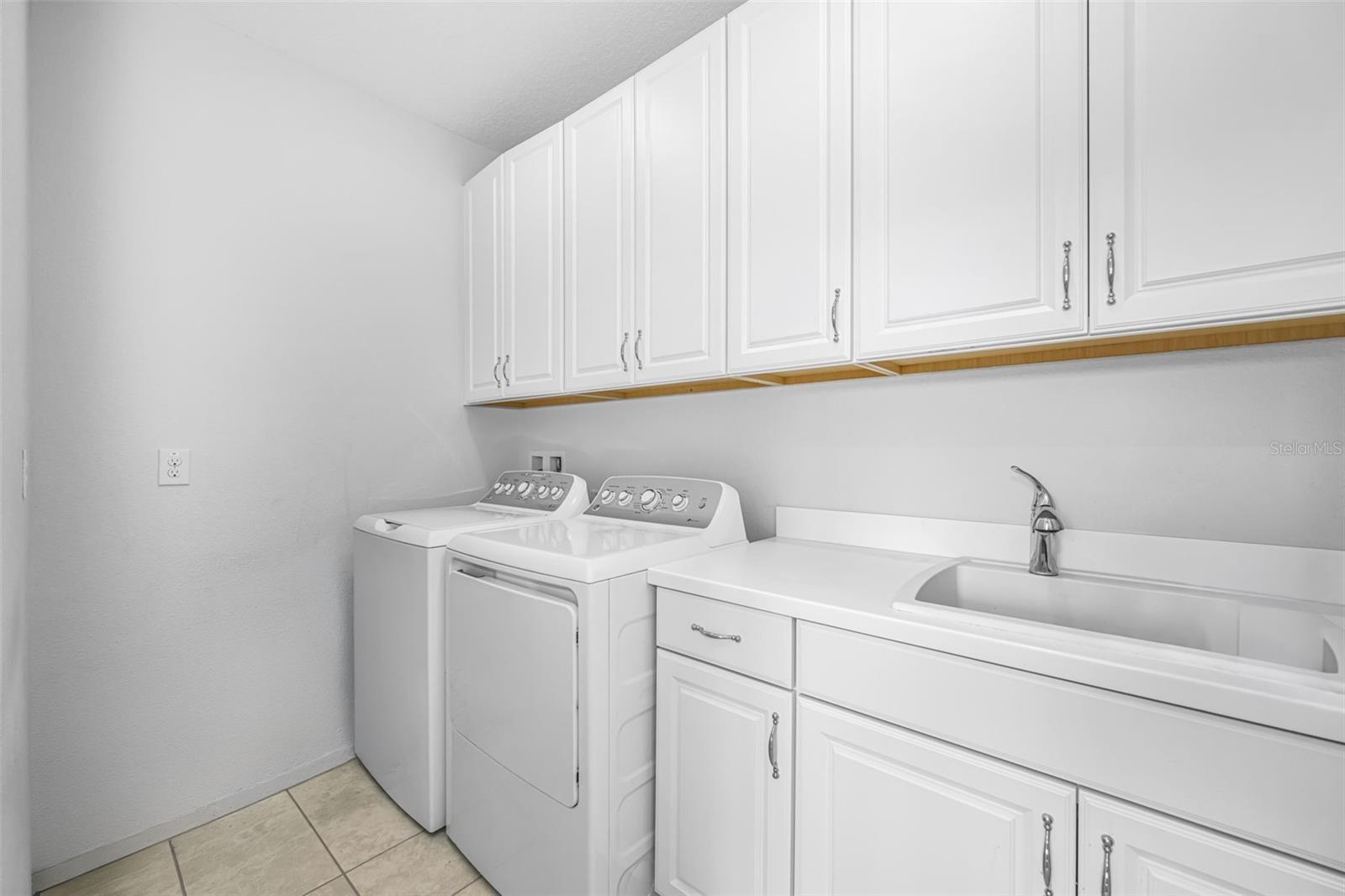 STARKEY RANCH PH 1 PCLS 8 & 9 - Residential Lease