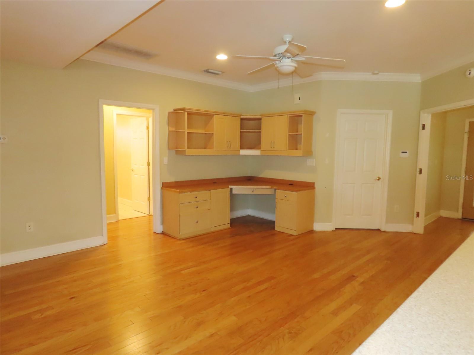 PINE VALLEY - Residential
