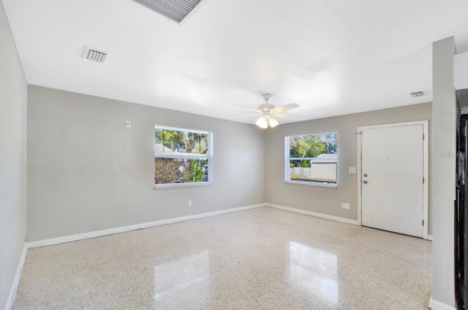 LAKEVIEW HEIGHTS - Residential Income