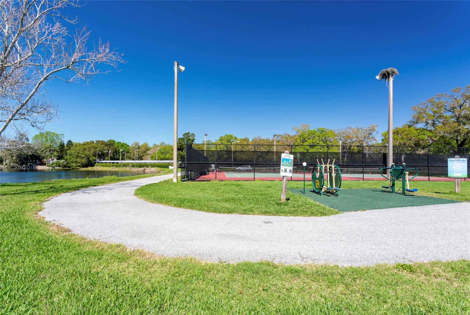 LAKEVIEW HEIGHTS - Residential Income