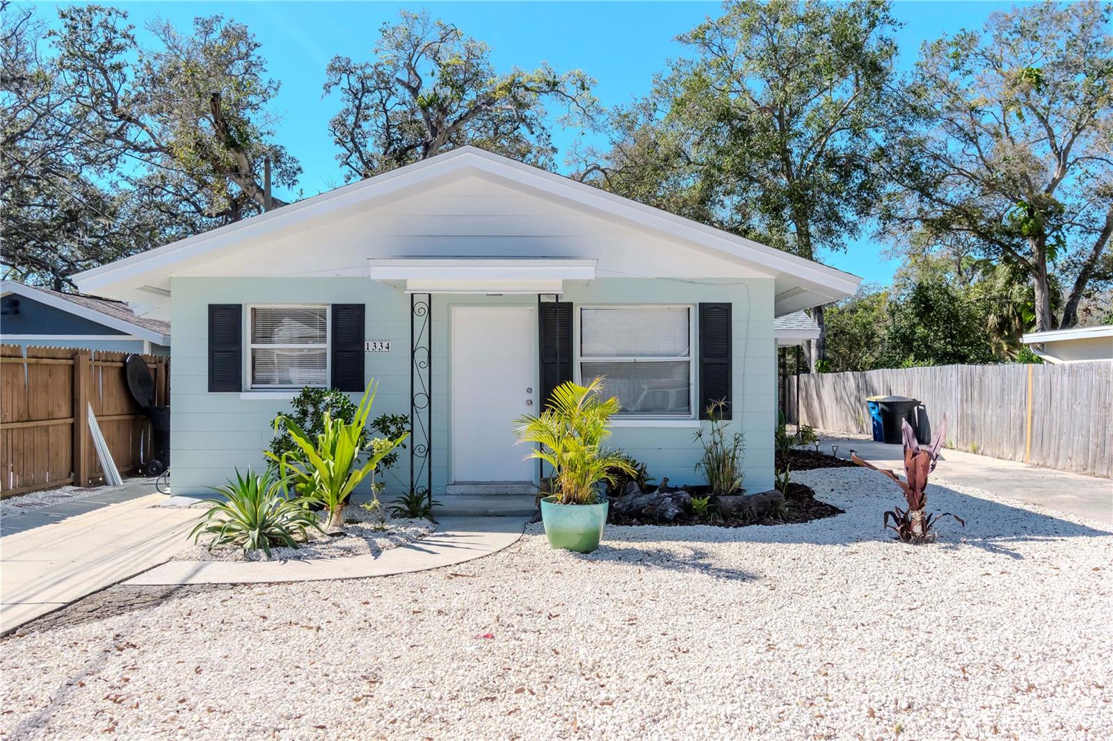 LAKEVIEW HEIGHTS - Residential Income
