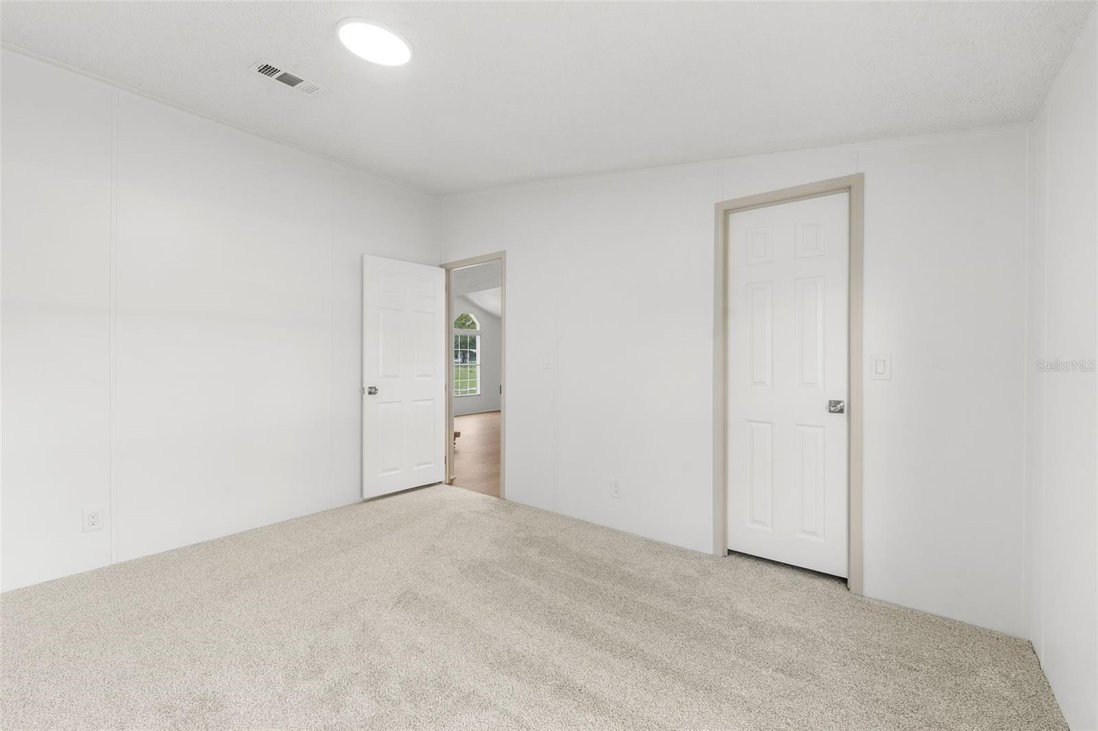WILLISTON HIGHLANDS - Residential