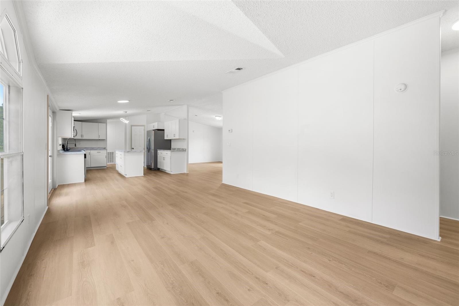 WILLISTON HIGHLANDS - Residential