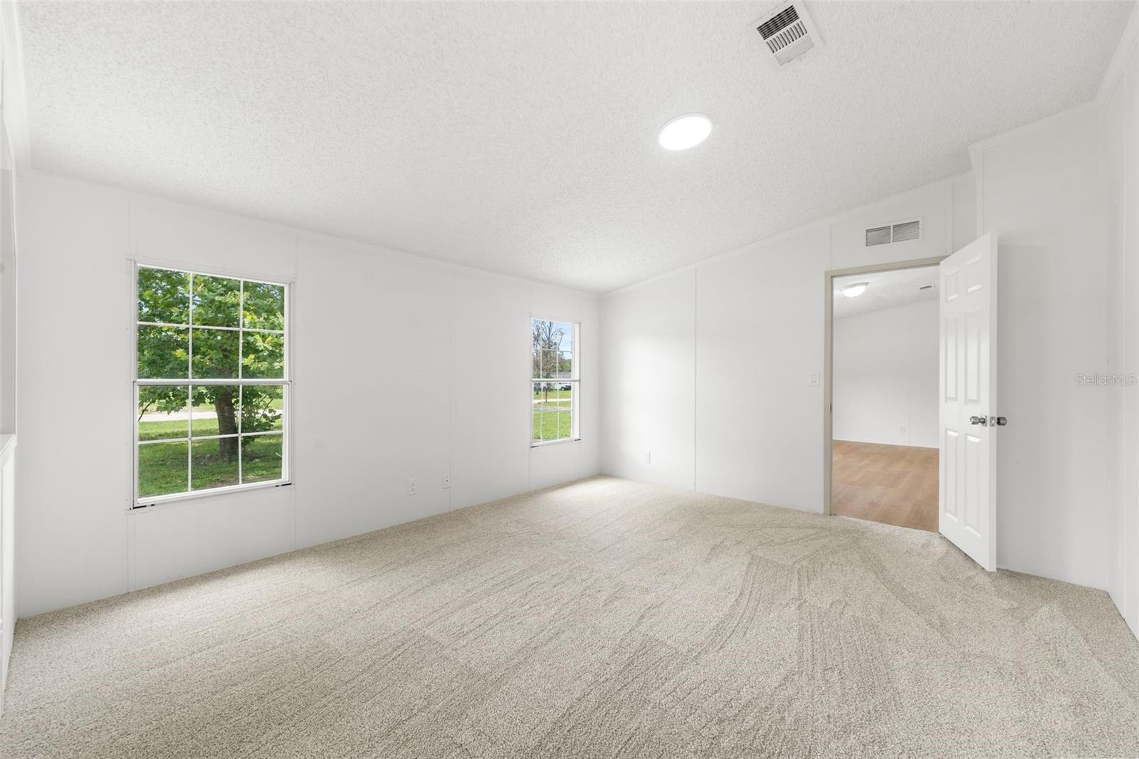WILLISTON HIGHLANDS - Residential