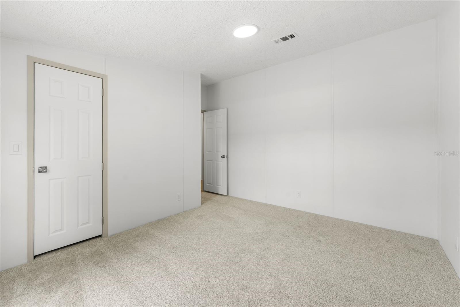 WILLISTON HIGHLANDS - Residential