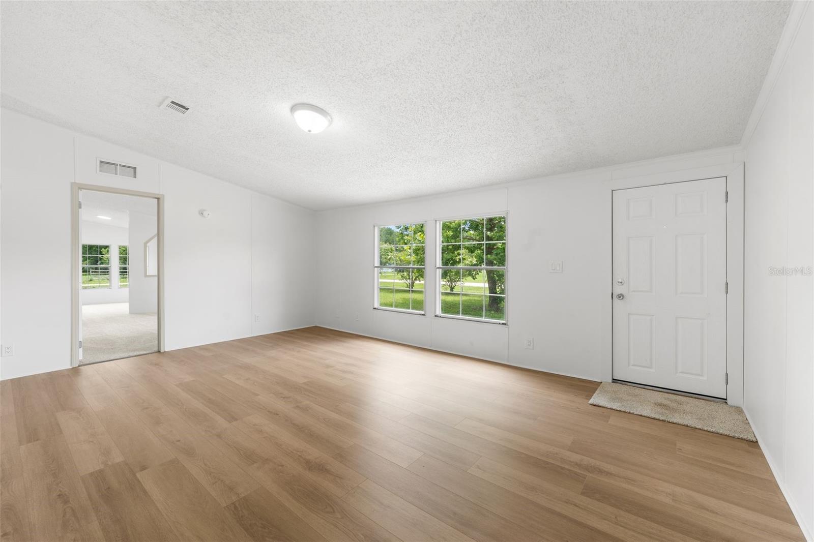 WILLISTON HIGHLANDS - Residential