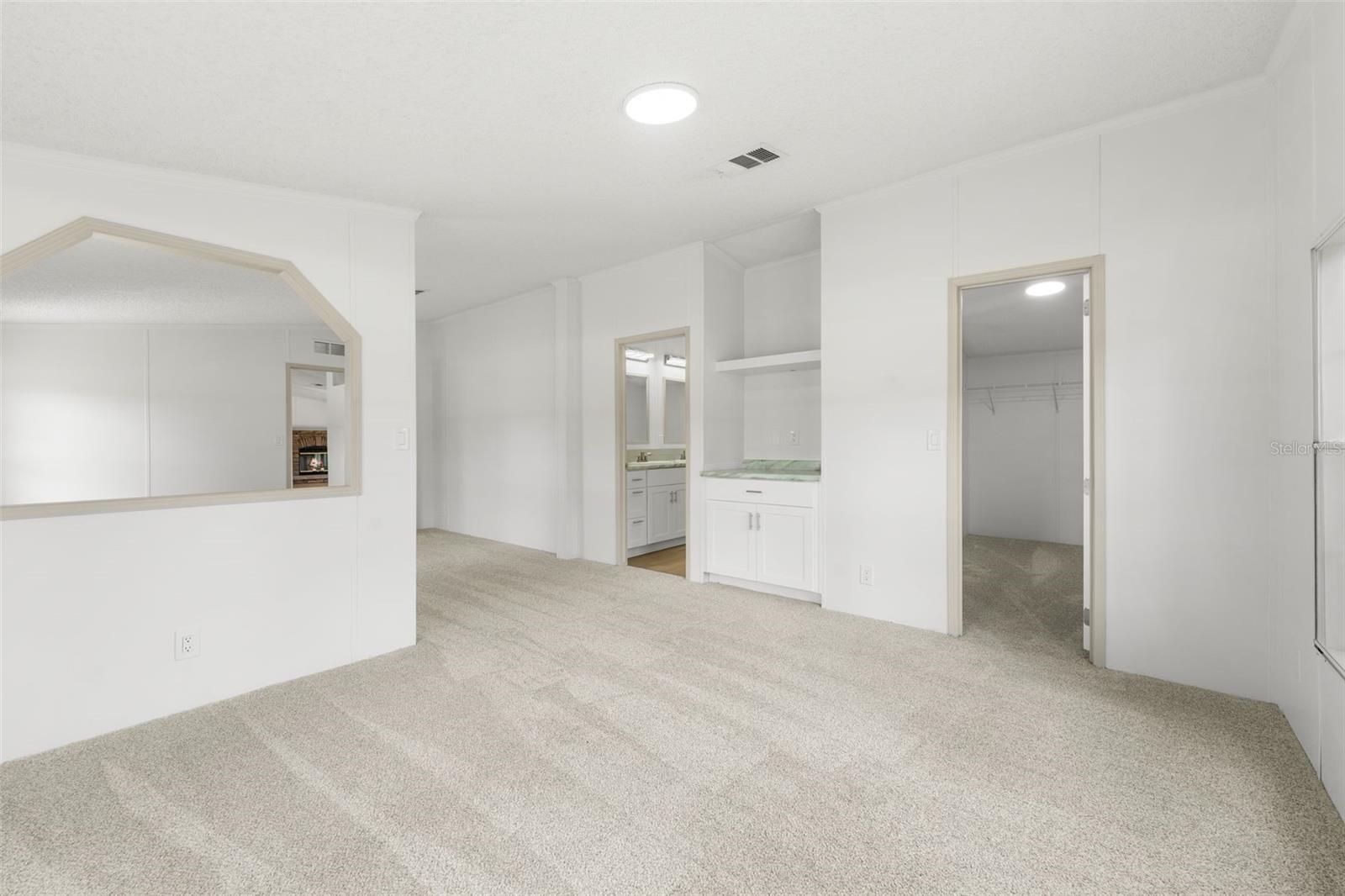 WILLISTON HIGHLANDS - Residential