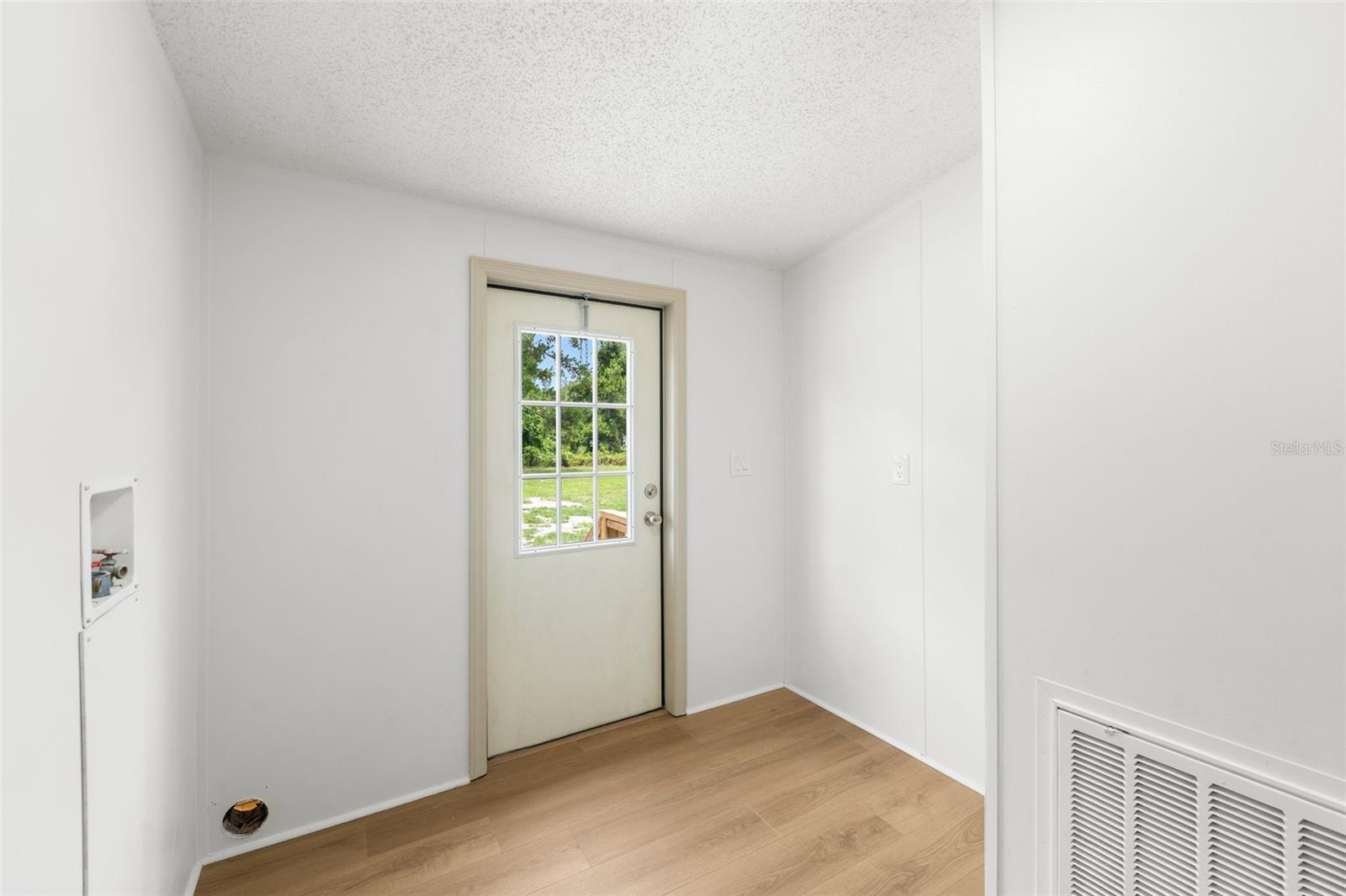 WILLISTON HIGHLANDS - Residential