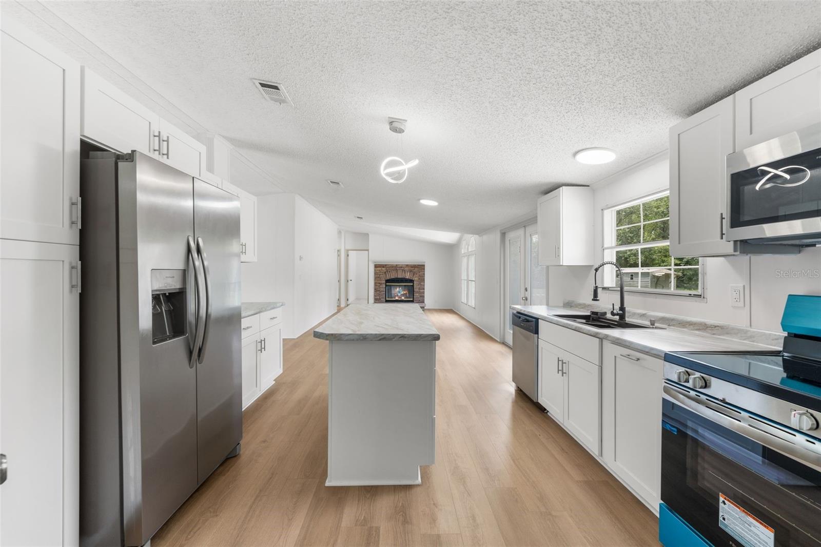 WILLISTON HIGHLANDS - Residential