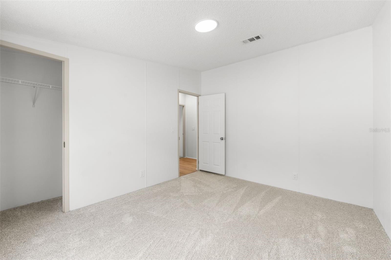 WILLISTON HIGHLANDS - Residential