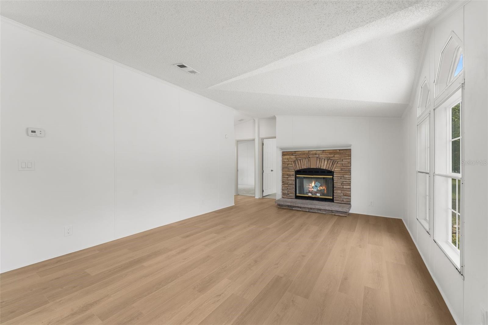 WILLISTON HIGHLANDS - Residential