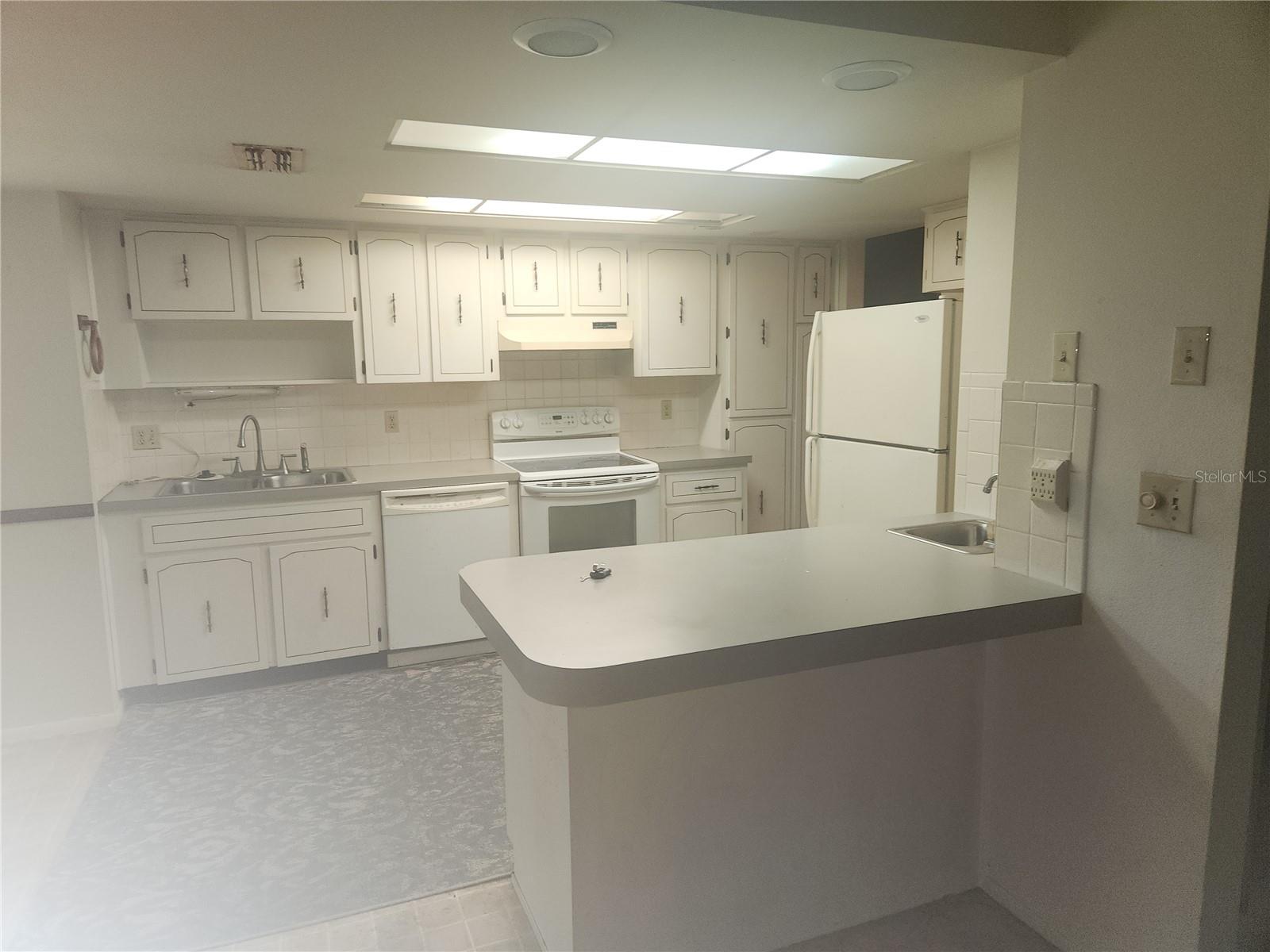 FOREST OAKS - Residential