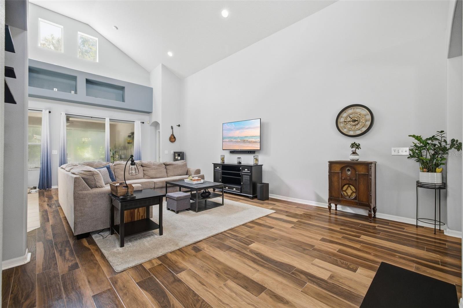 OAK CREEK PHASE ONE - Residential