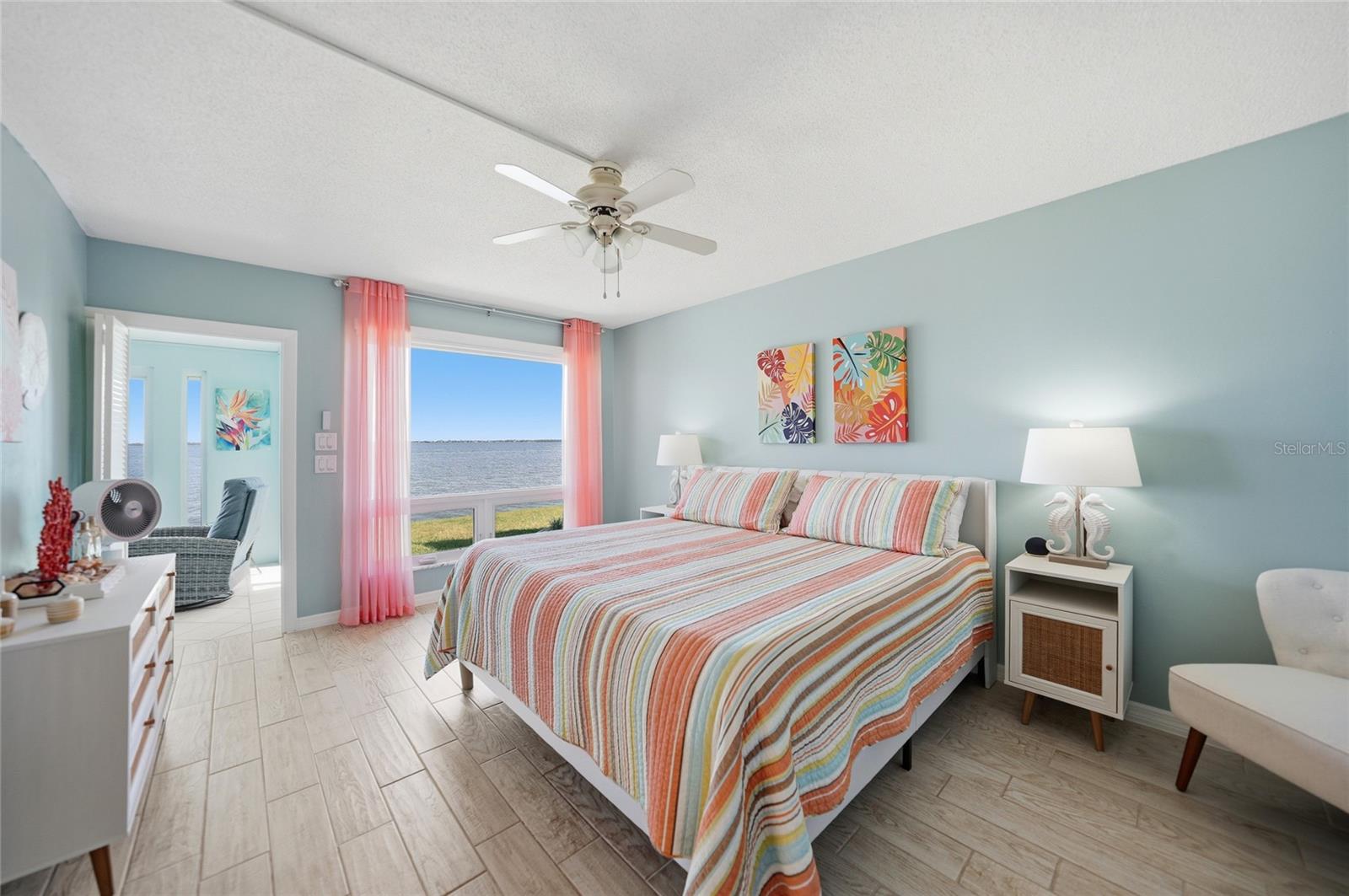 COLONY POINT - Residential