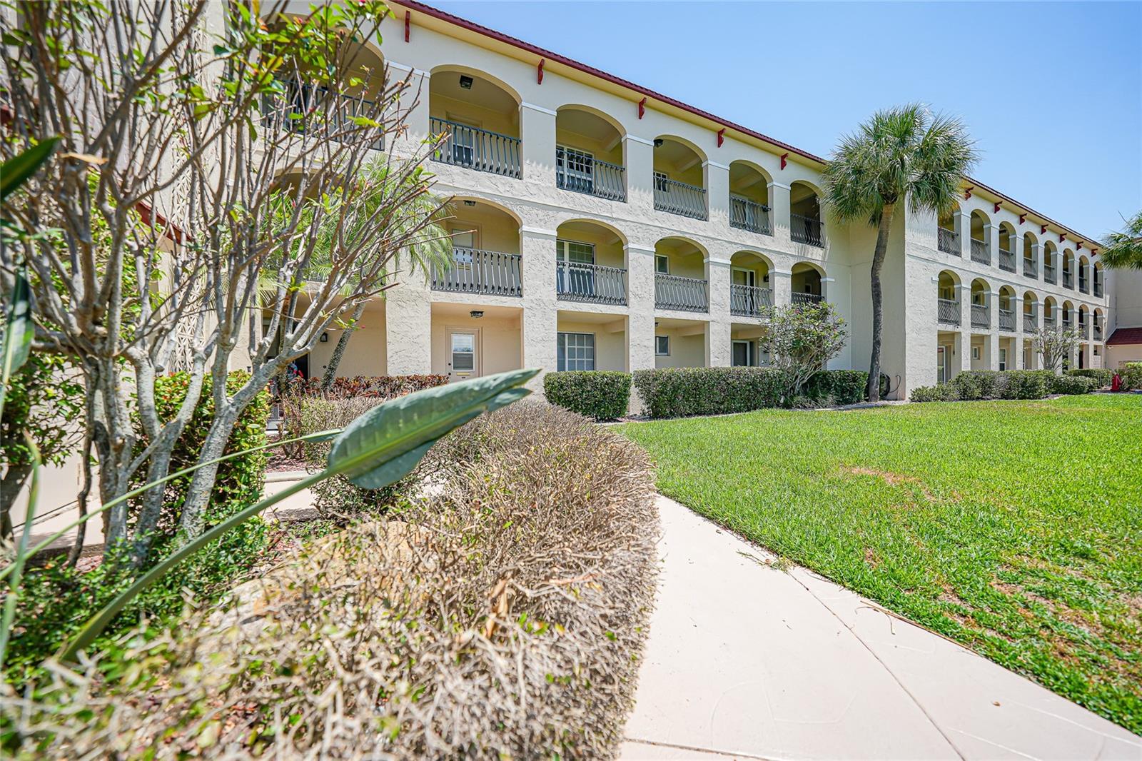 COLONY POINT - Residential