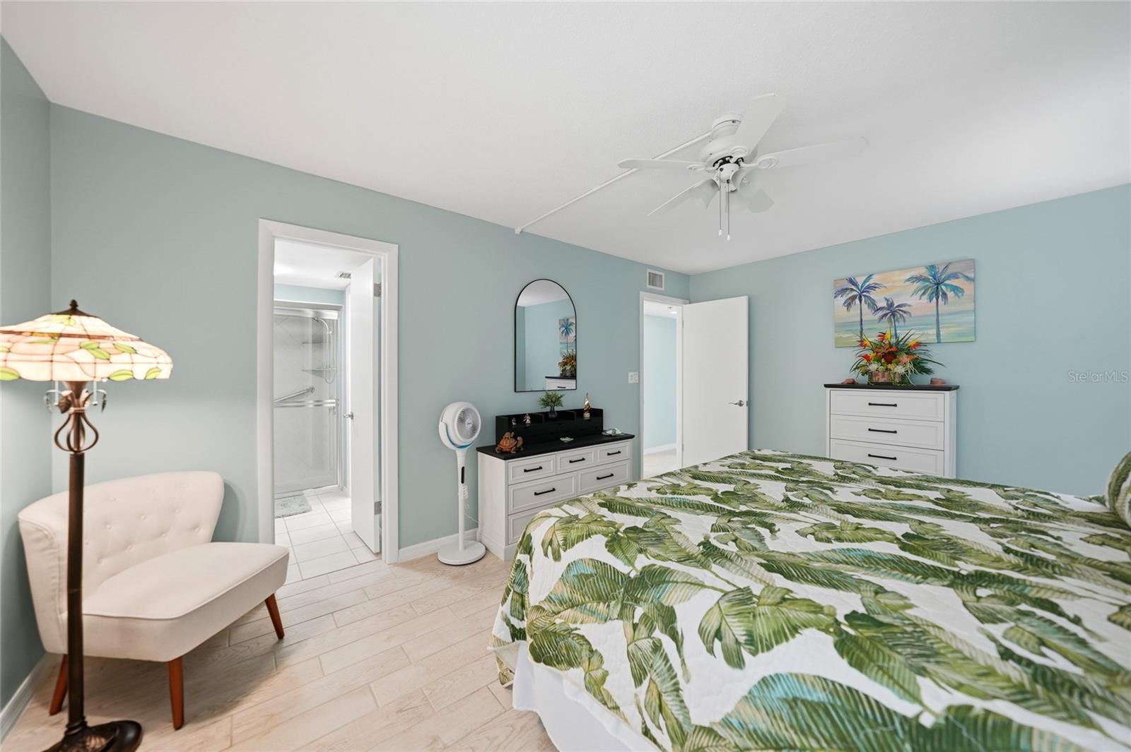 COLONY POINT - Residential