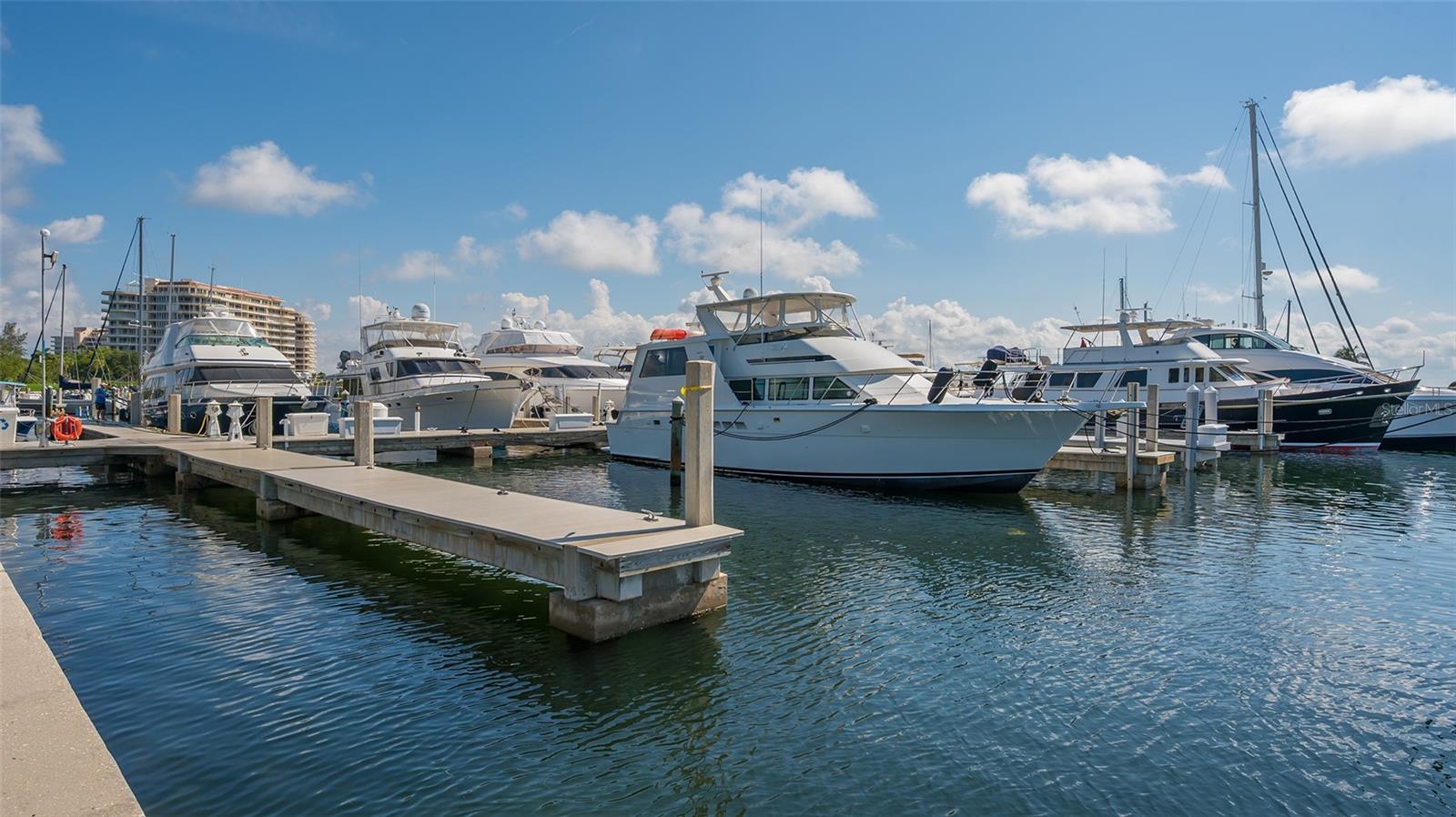 BAY ISLES - Residential