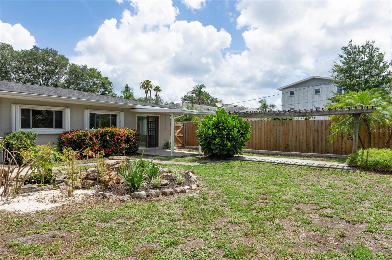 SUN DECK HOMESITES - Residential