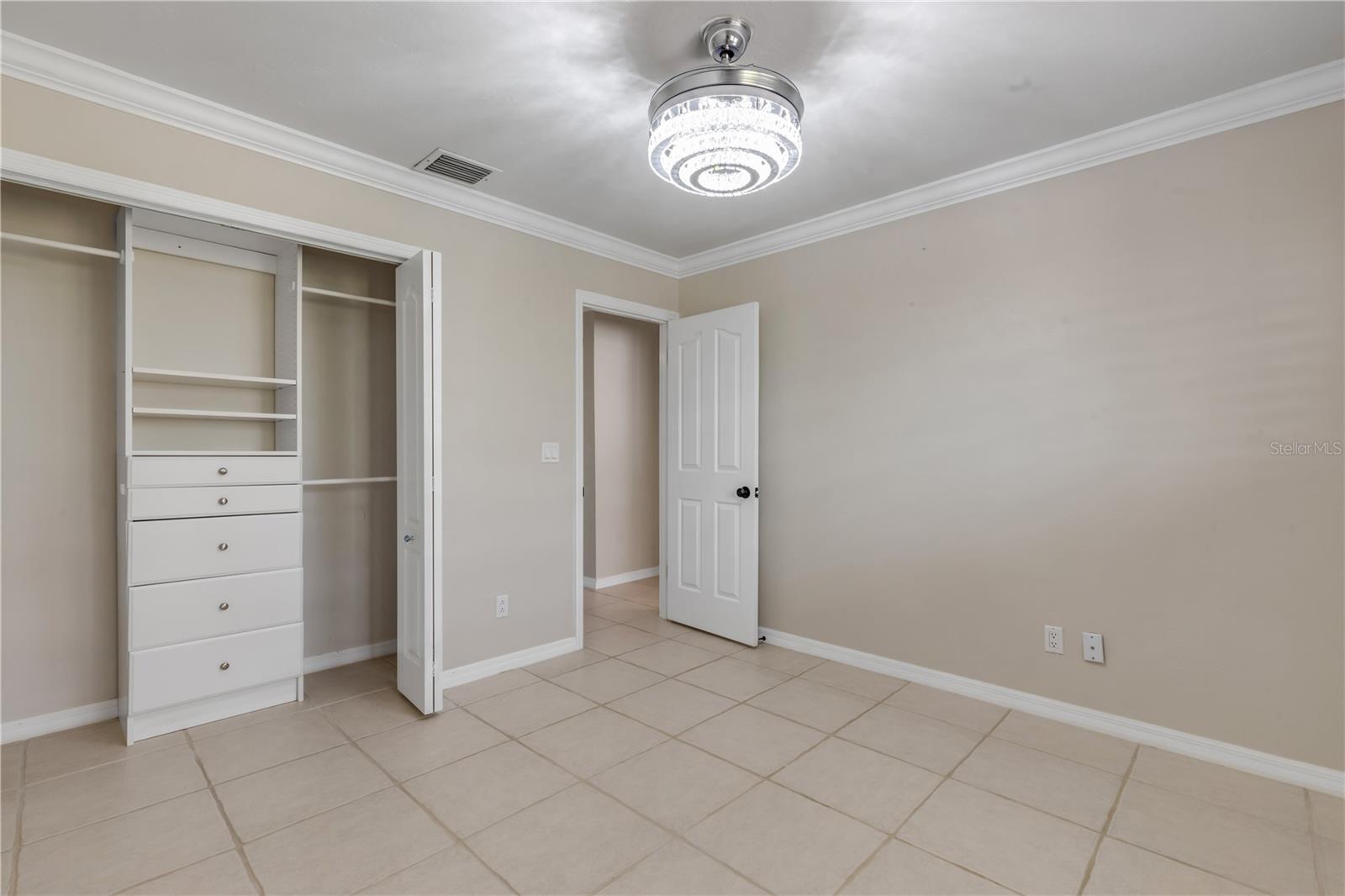 CLUB OCEANIA CONDO PH 01 & 02 - Residential