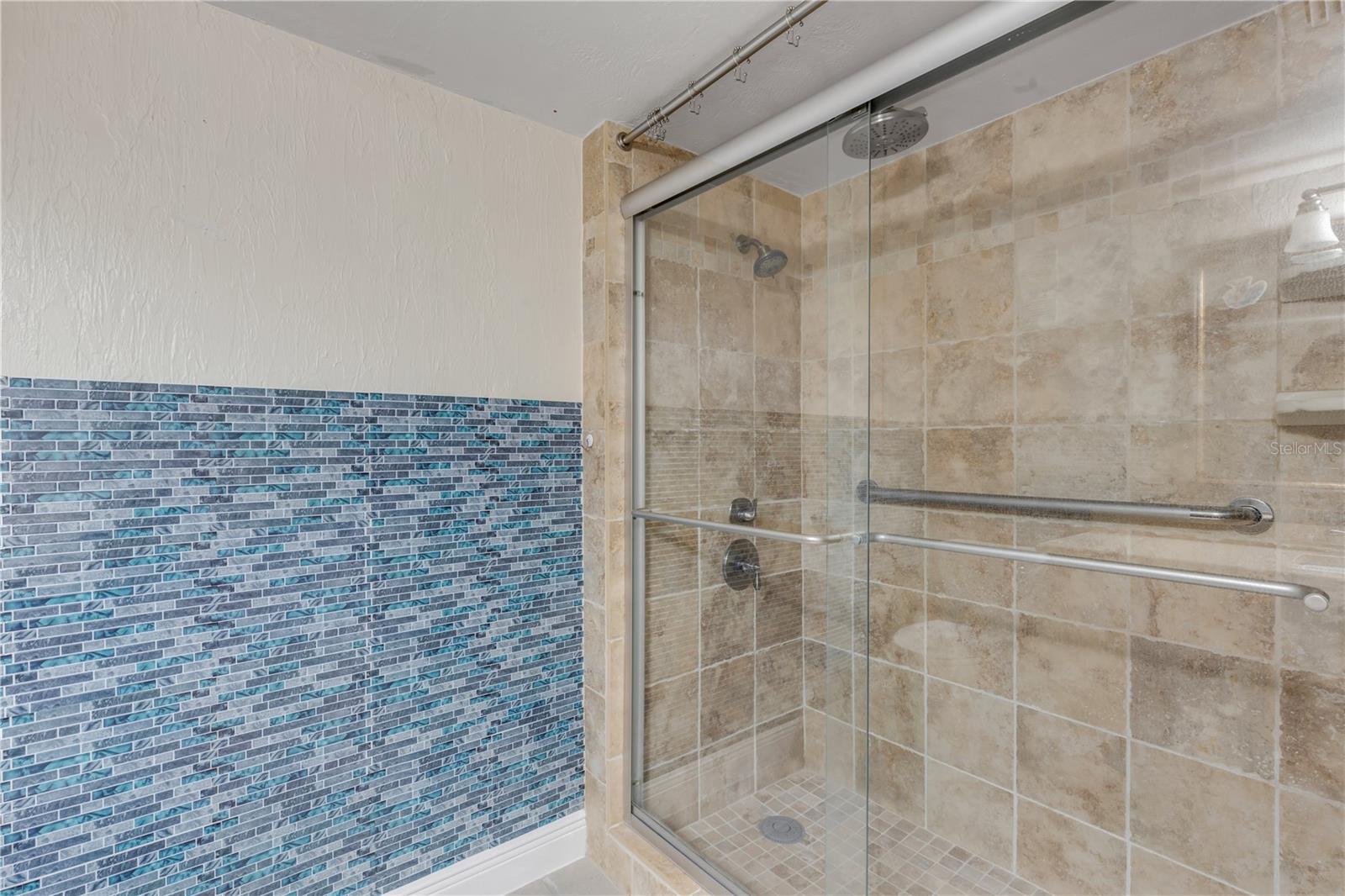 CLUB OCEANIA CONDO PH 01 & 02 - Residential