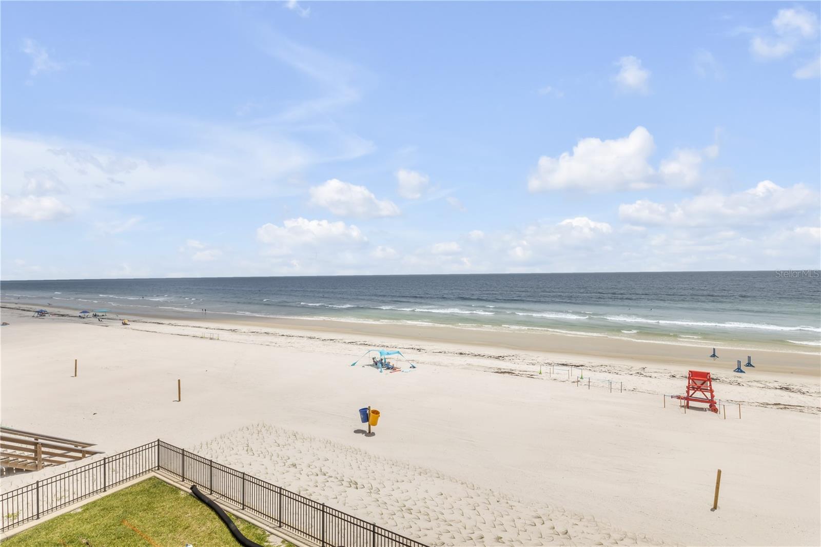 CLUB OCEANIA CONDO PH 01 & 02 - Residential