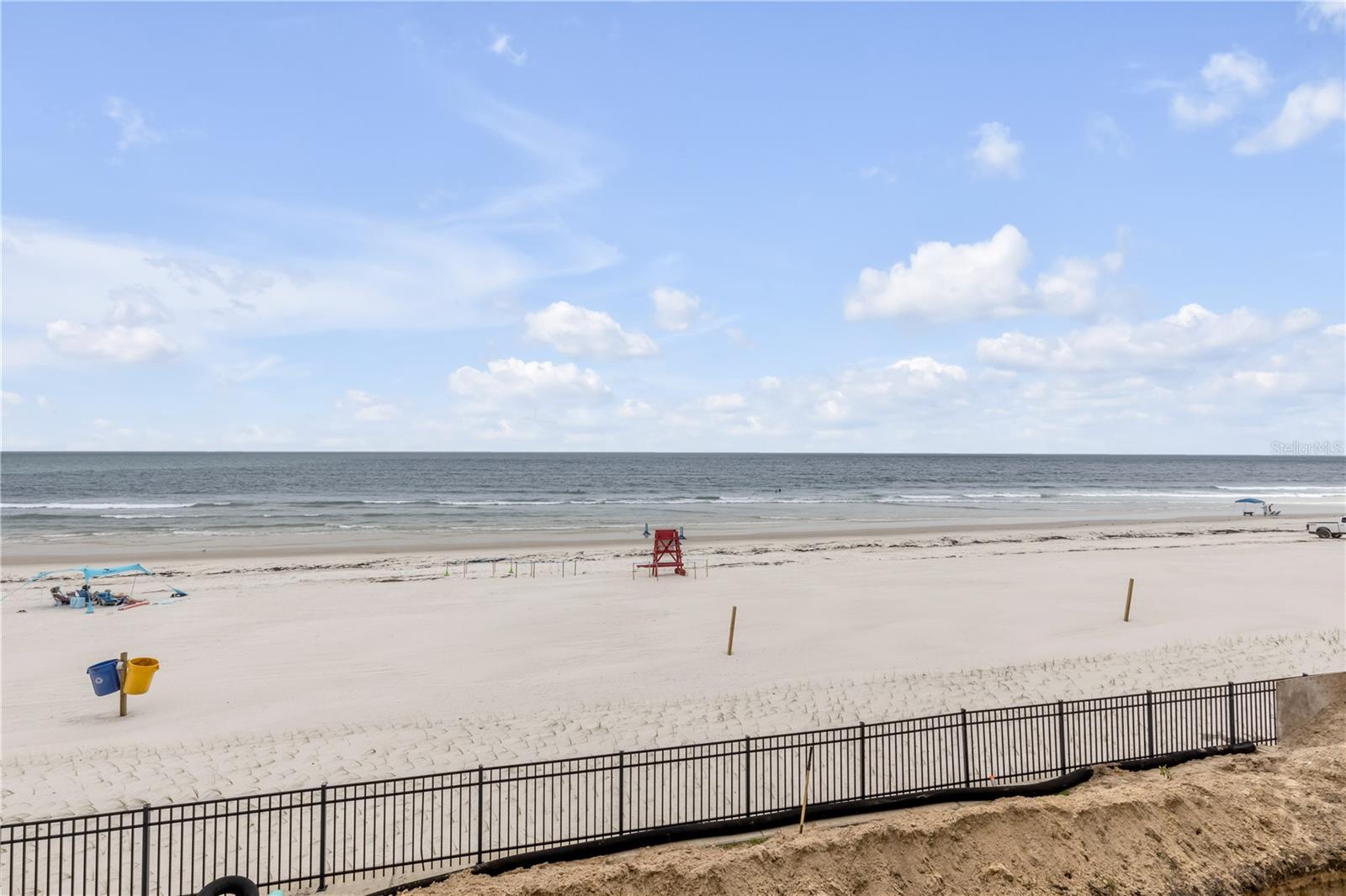 CLUB OCEANIA CONDO PH 01 & 02 - Residential