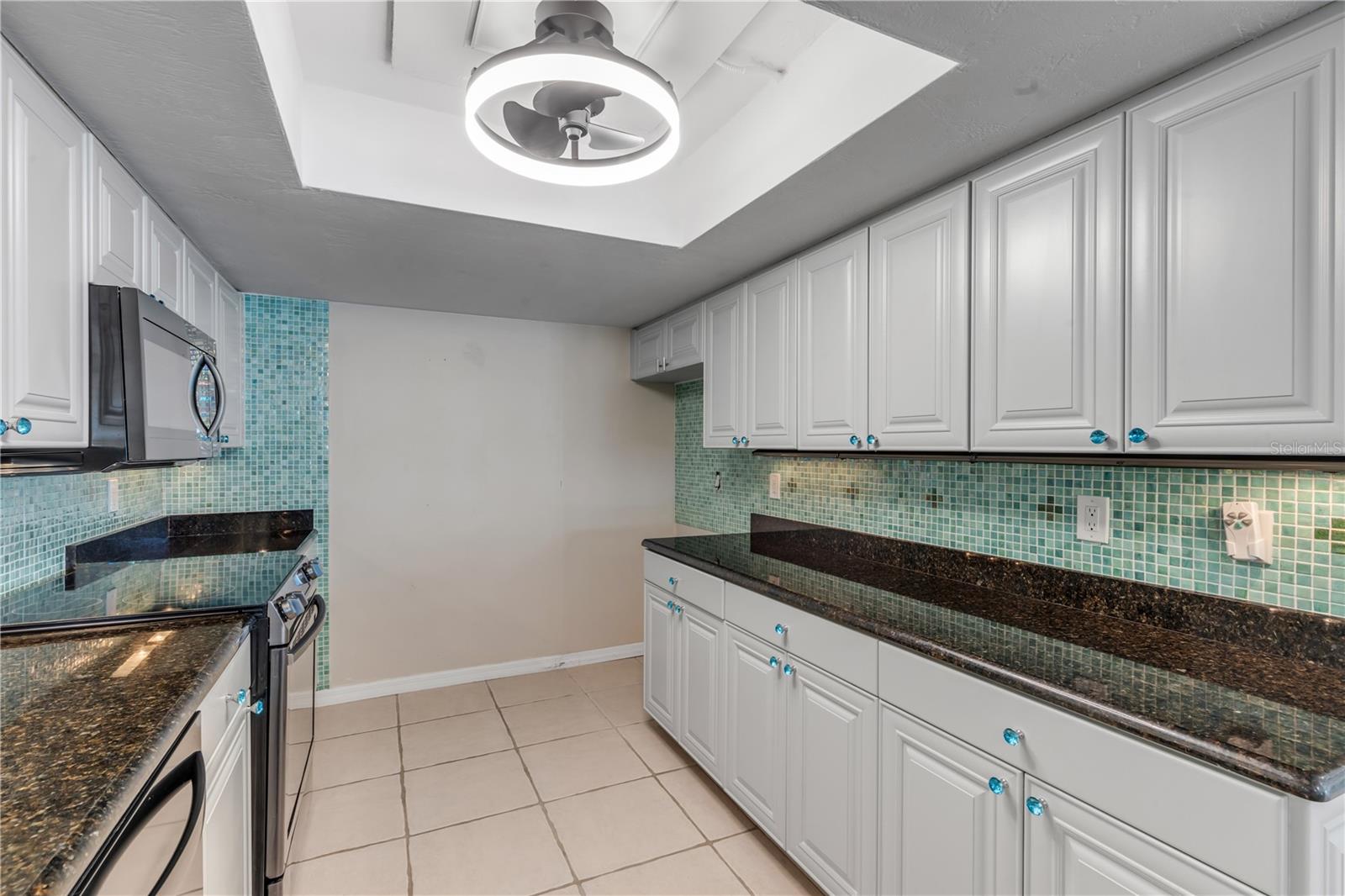 CLUB OCEANIA CONDO PH 01 & 02 - Residential