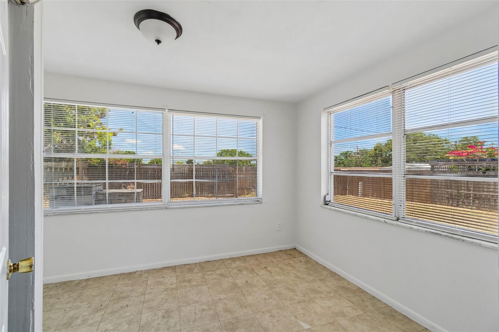 BEACON SQUARE - Residential