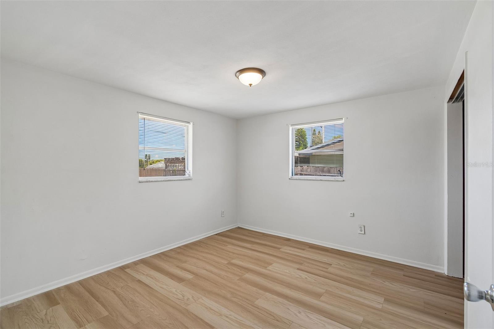 BEACON SQUARE - Residential