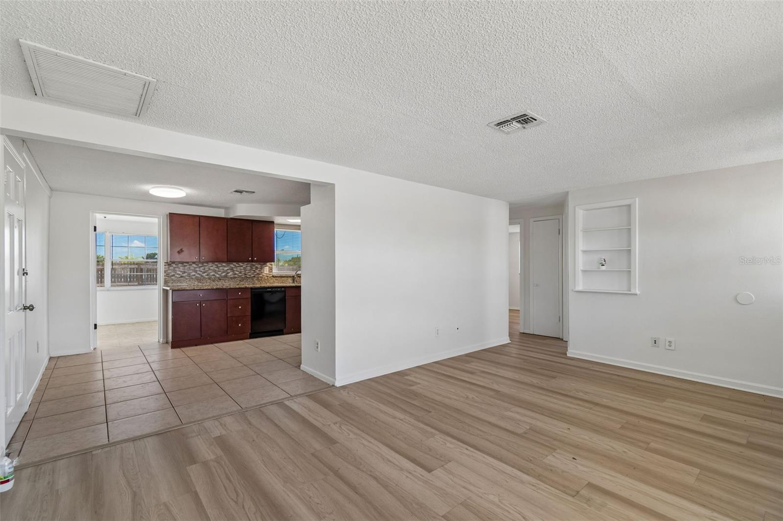 BEACON SQUARE - Residential