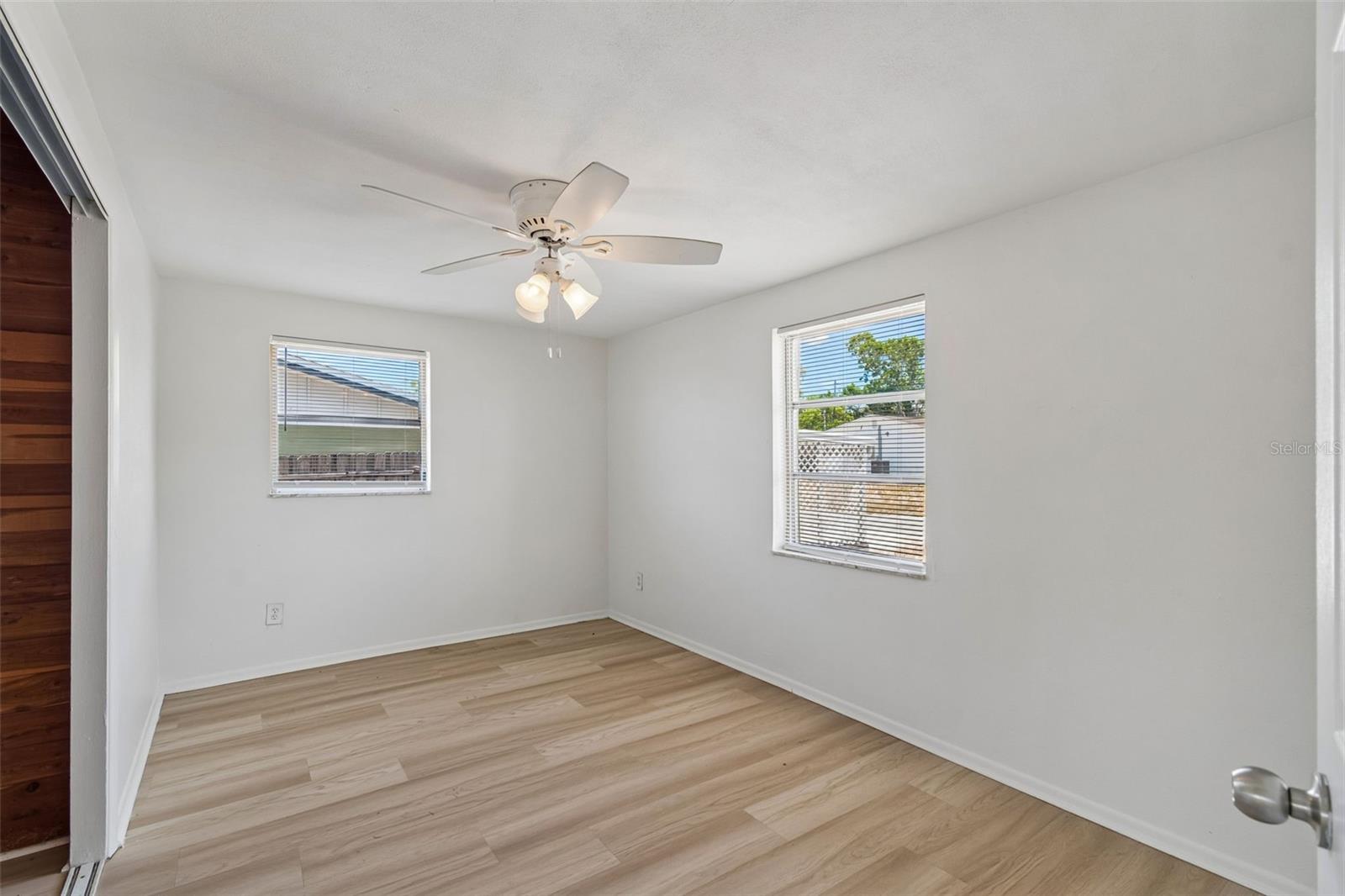 BEACON SQUARE - Residential