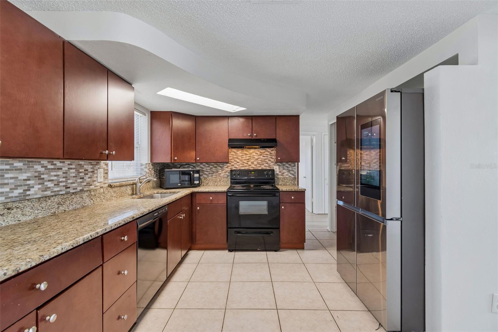 BEACON SQUARE - Residential