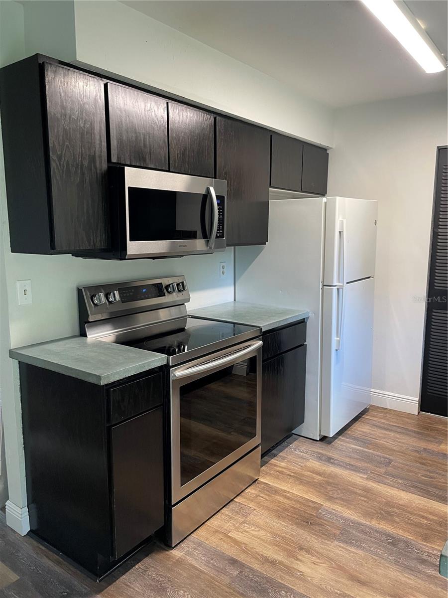 BELLEVIEW HILLS - Residential